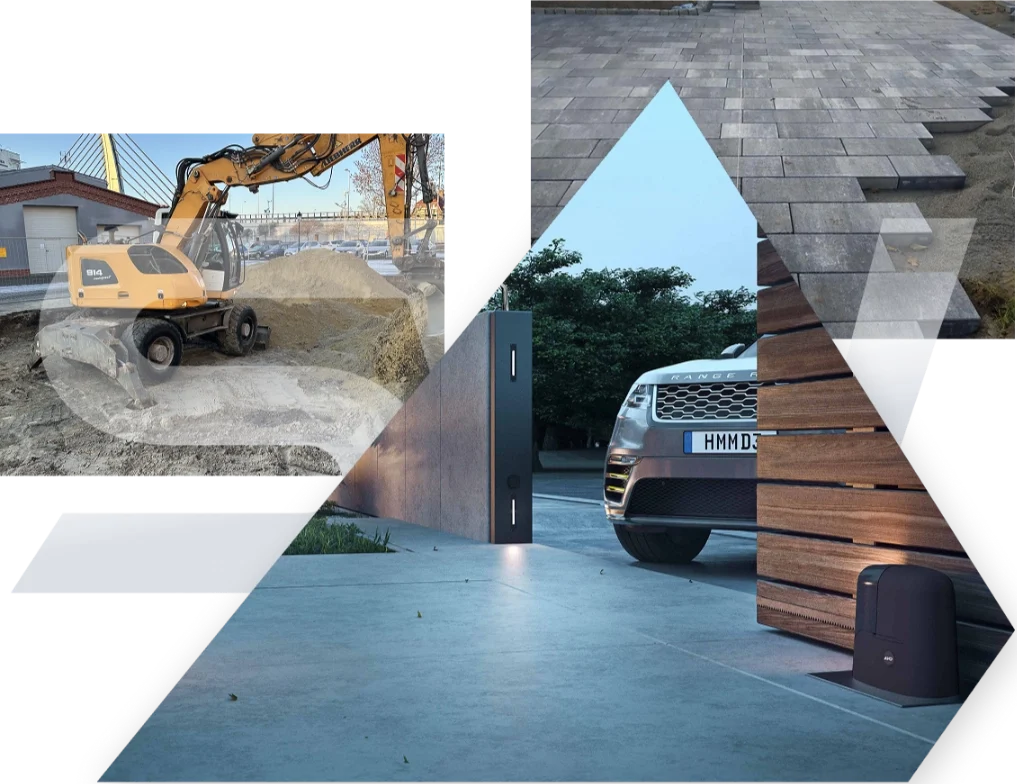 Radbagger bei Erdarbeiten auf der Baustelle mit Sandhaufen im Vordergrund